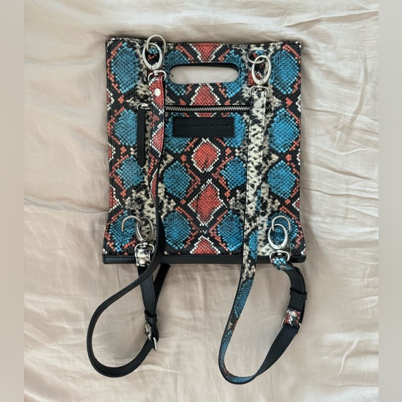 Leather bag - Picture 3 of 3